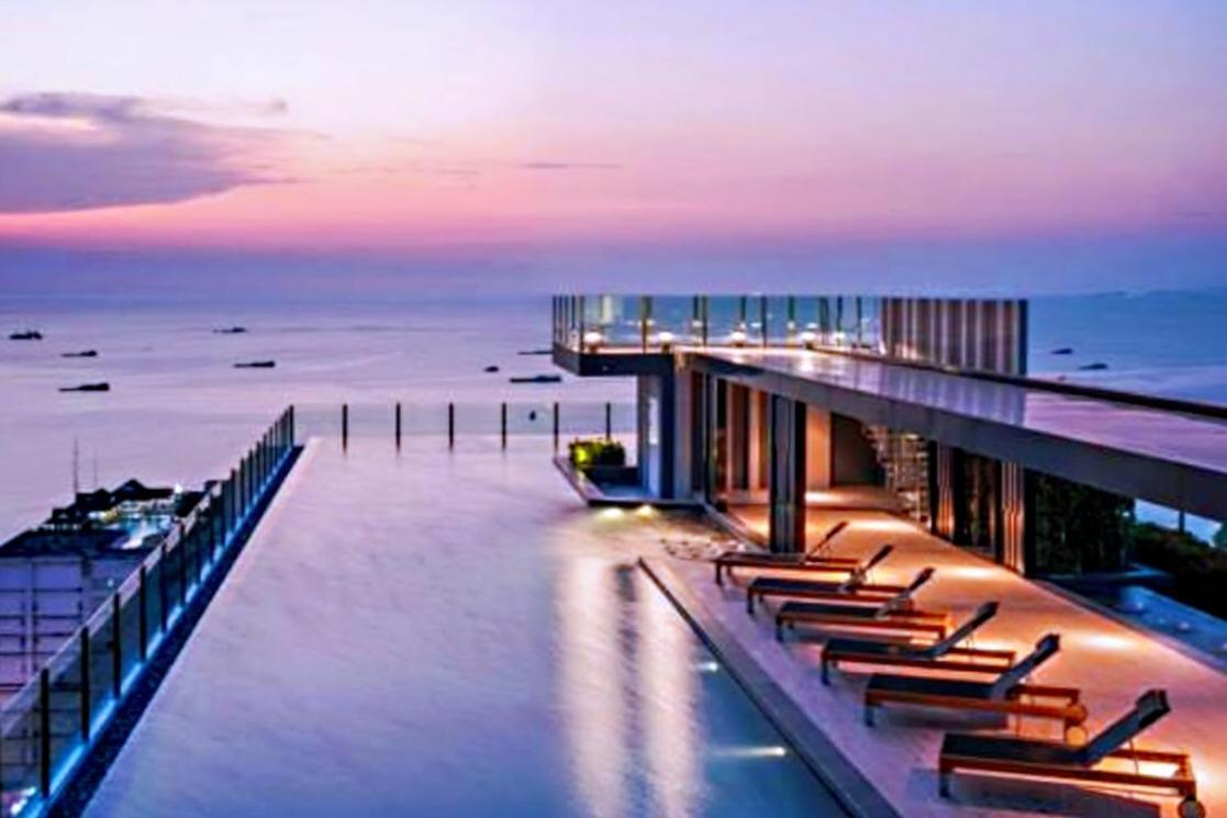 The Base Central Pattaya Exterior foto
